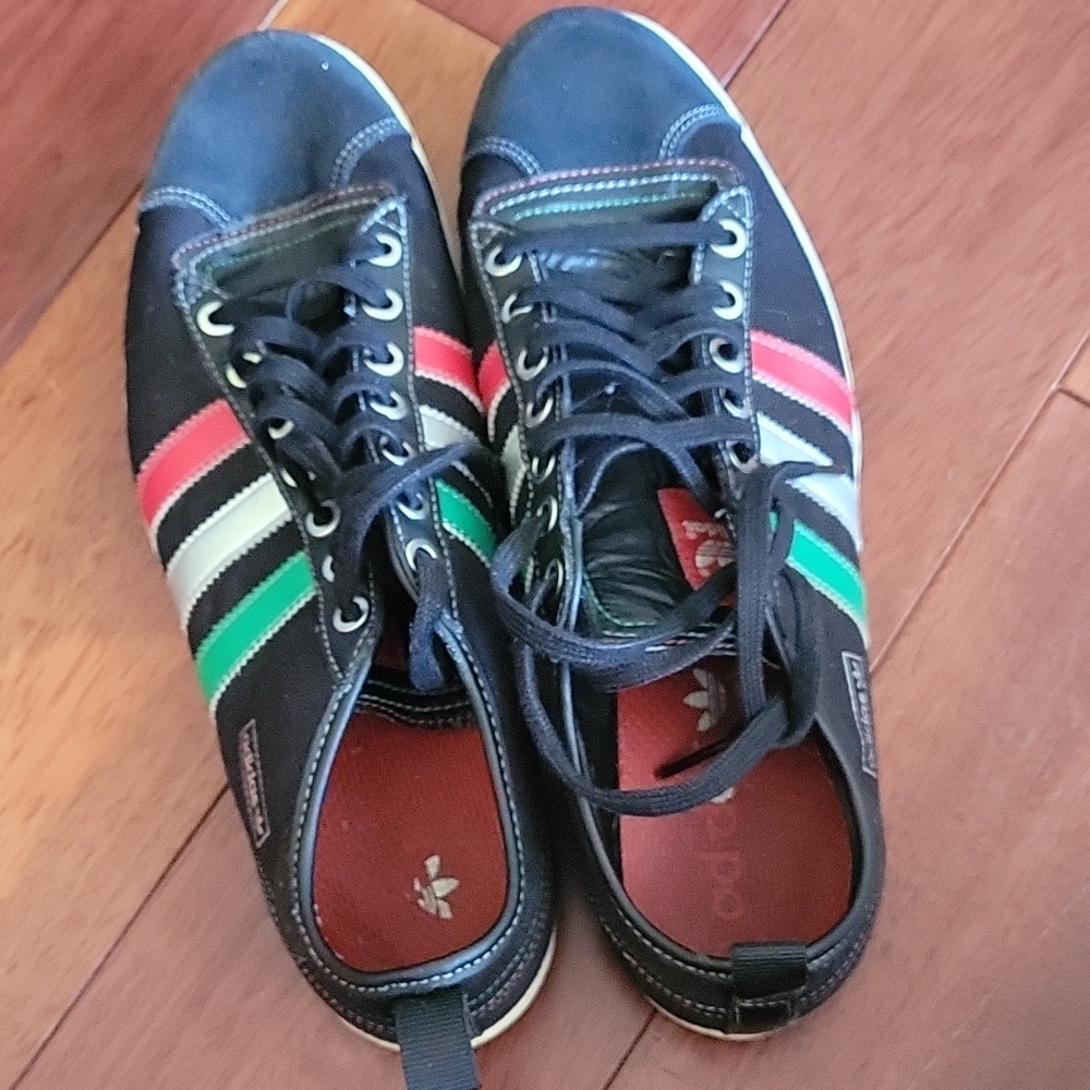 Rare Adidas Classic Sneakers with Multicolor Stripes Samba style